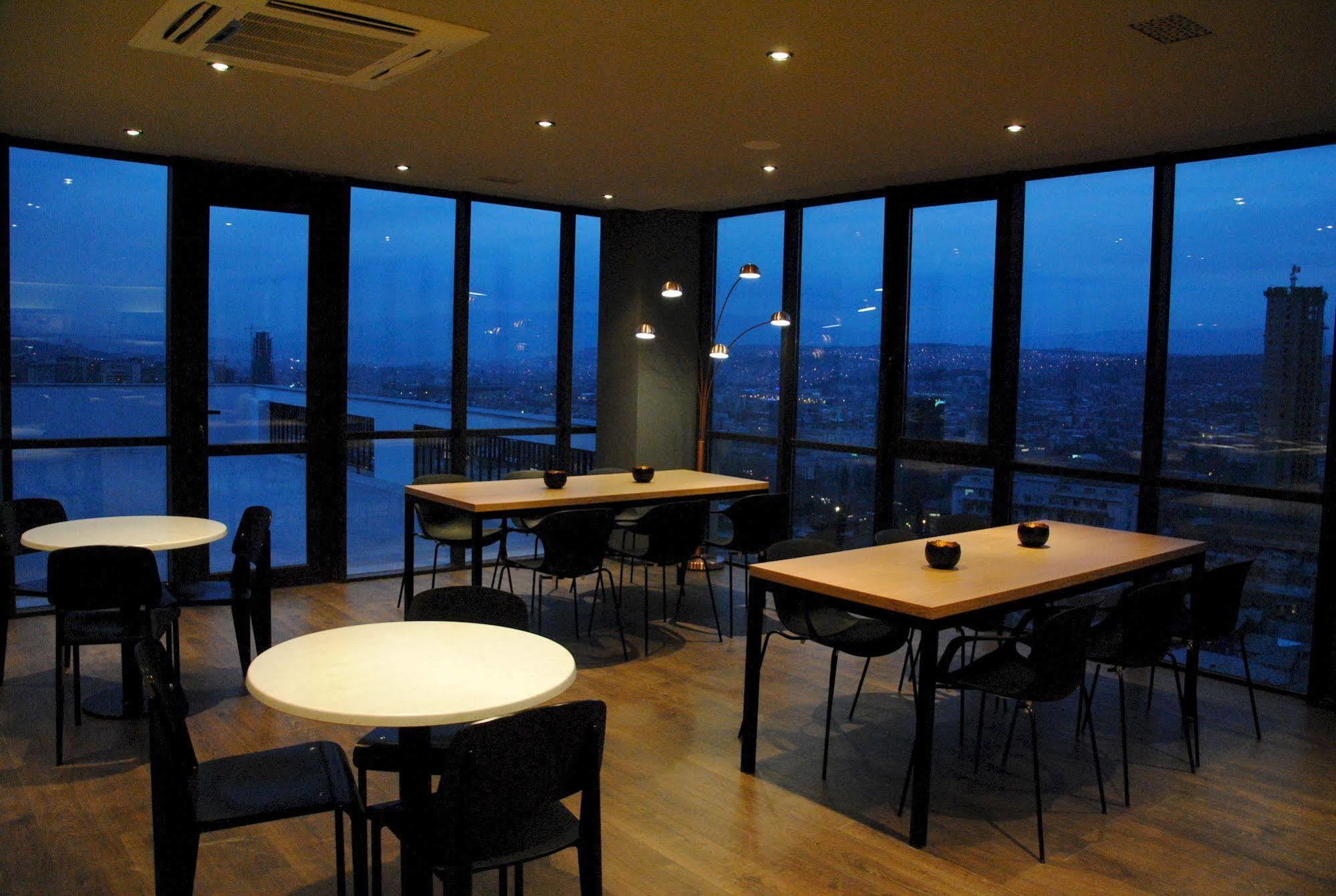 The Terrace Boutique Hotel Tbilisi Buitenkant foto