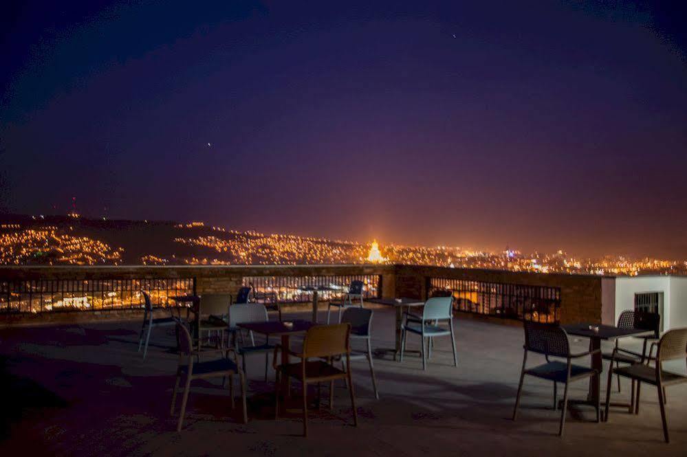 The Terrace Boutique Hotel Tbilisi Buitenkant foto